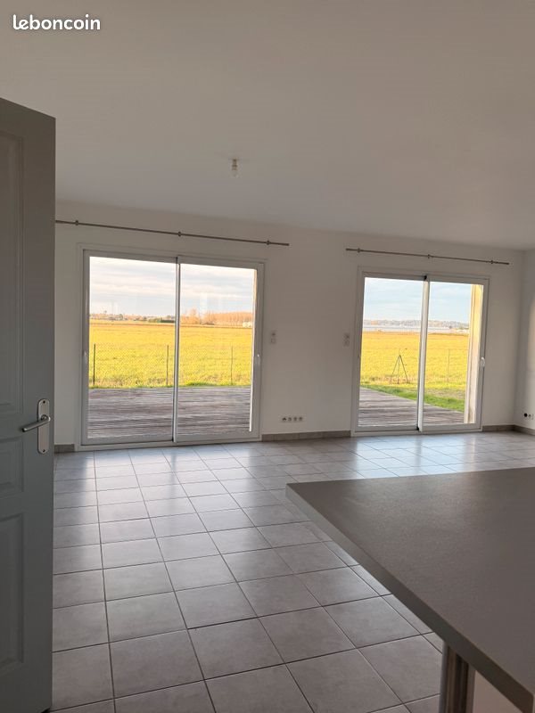 Maison à louer, 90m², Boé