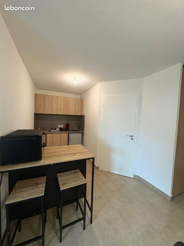 Appartement à louer, 29m², Nîmes