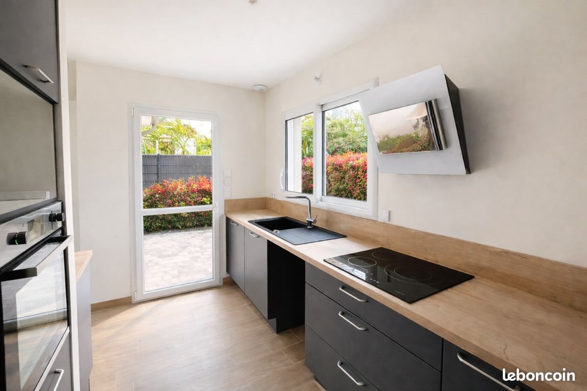 Maison à louer, 110m², Caen