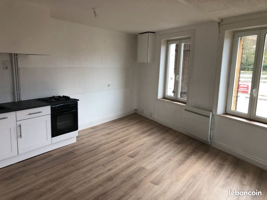 Appartement à louer, 45m², Sedan