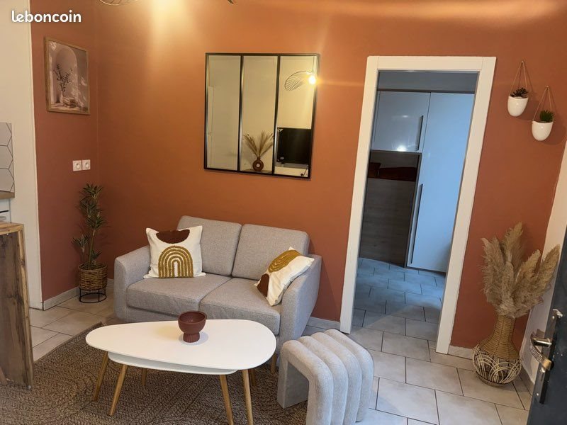 Appartement à louer, 25m², Nîmes