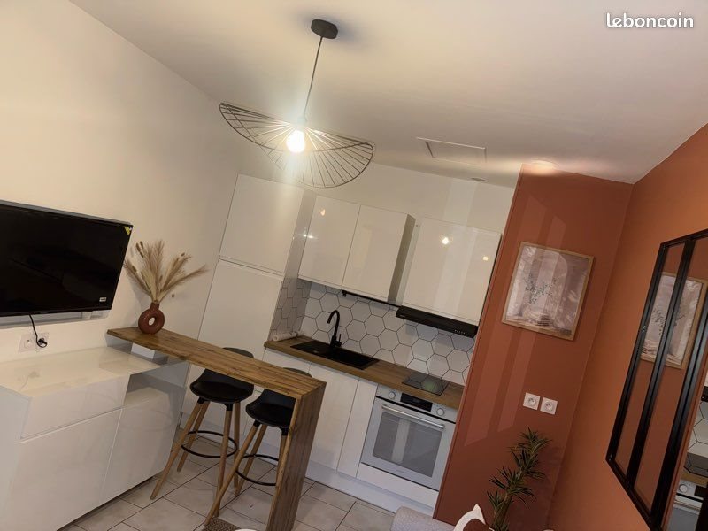 Appartement à louer, 25m², Nîmes