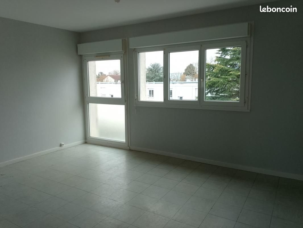 Appartement à louer, 67m², Buzançais