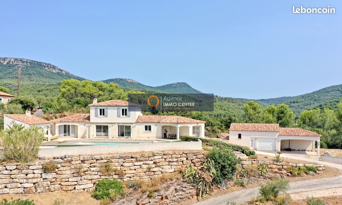 Maison à vendre, 225m², Cuers