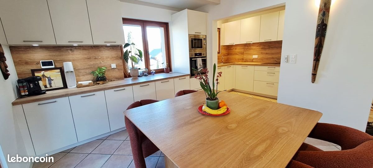 Appartement à louer, 87m², Marignier