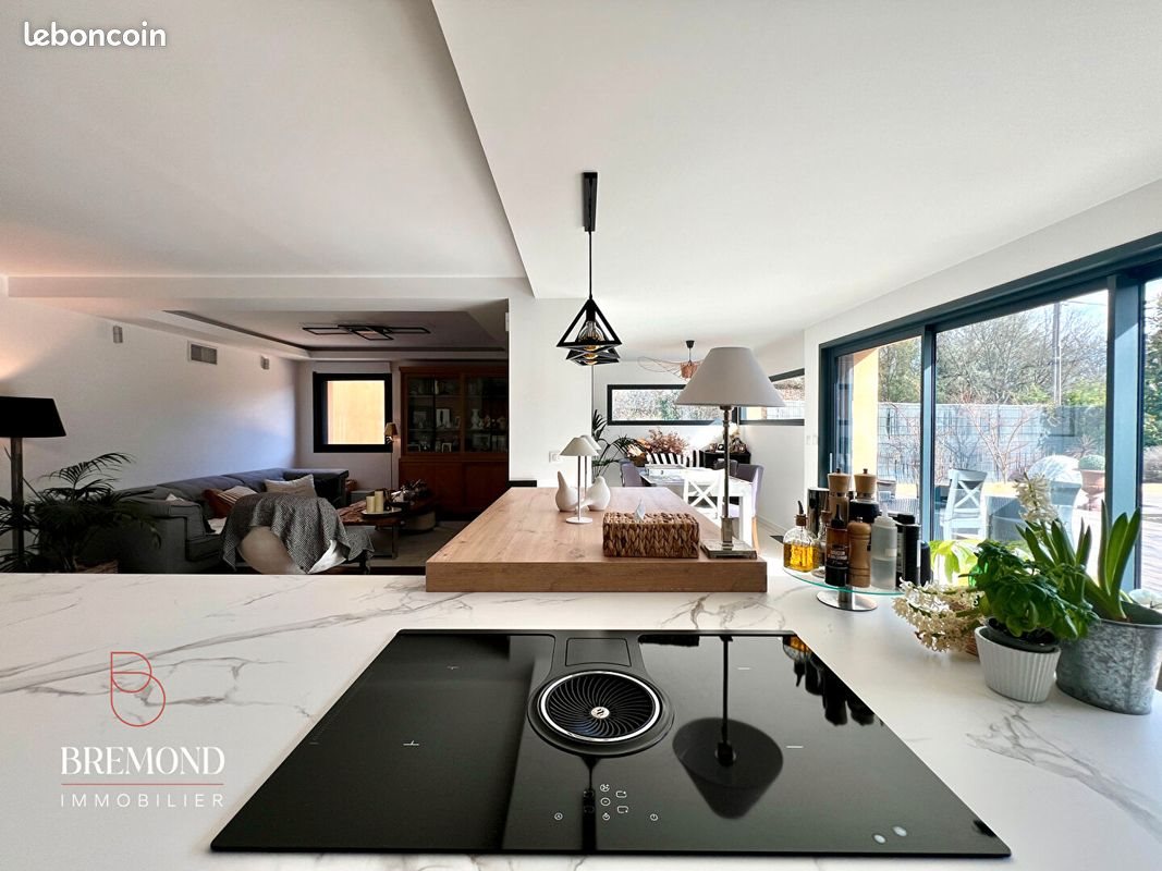 Maison à vendre, 205m², Saint-Maximin-la-Sainte-Baume