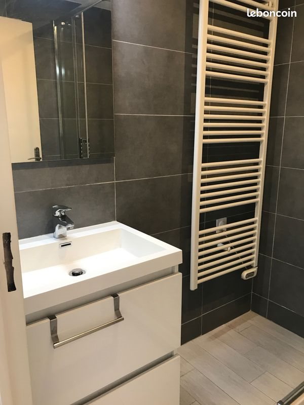 Appartement à louer, 22m², Nîmes