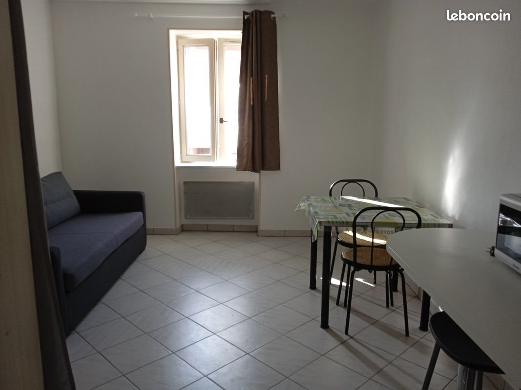 Appartement à louer, 19m², Le Creusot
