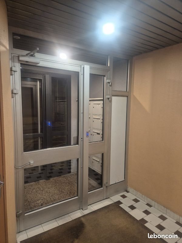 Appartement à louer, 33m², Saint-Etienne