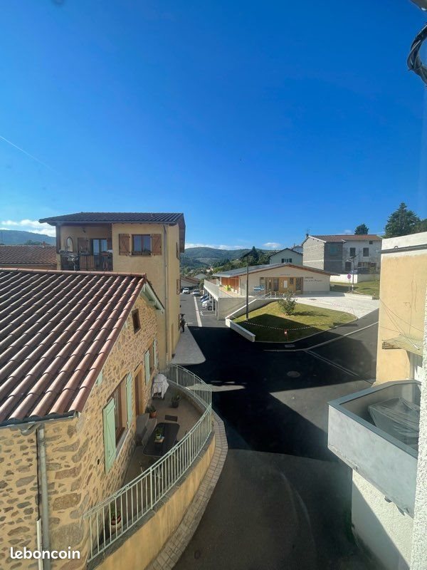 Maison à louer, 70m², Saint-Forgeux