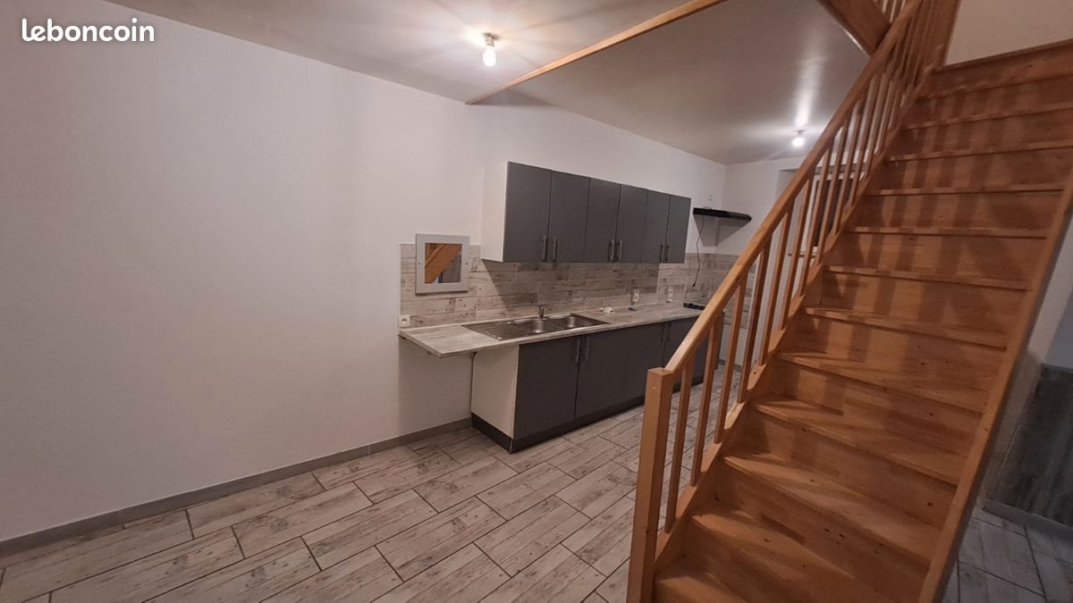 Appartement à louer, 114m², Saint-Cyr-des-Gâts