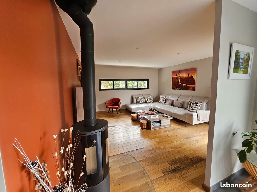 Maison à louer, 210m², Ploemel