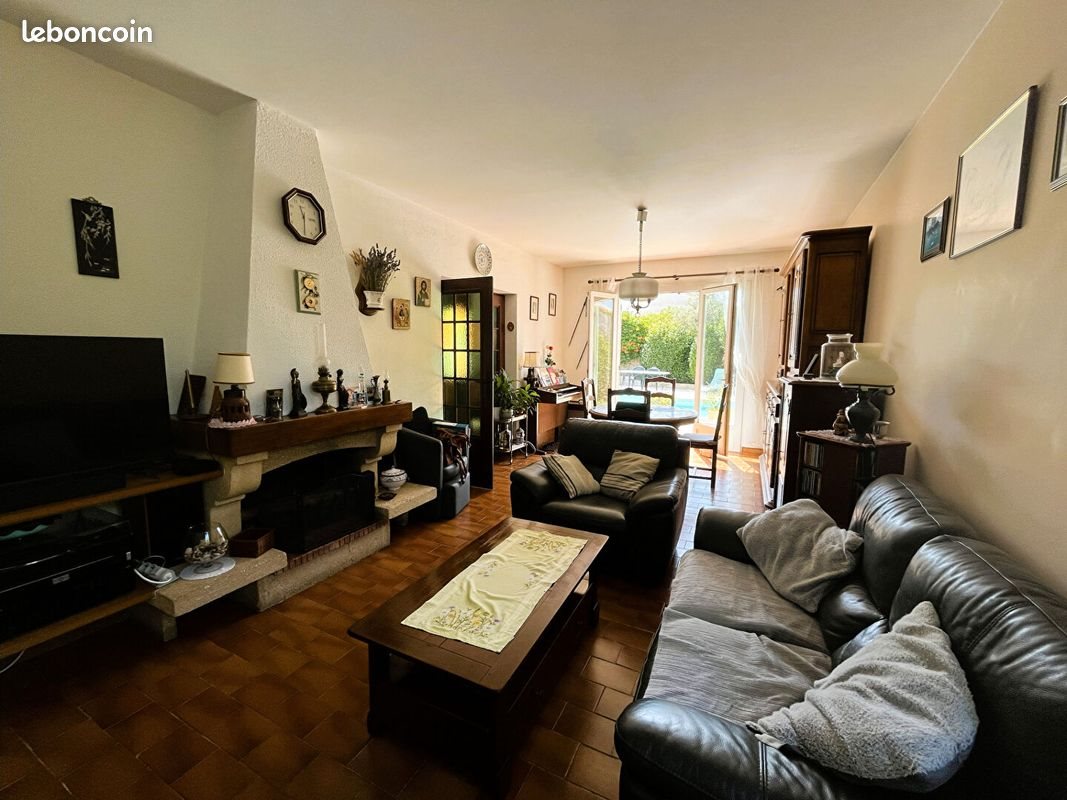 Maison à vendre, 100m², Saint-Mitre-les-Remparts