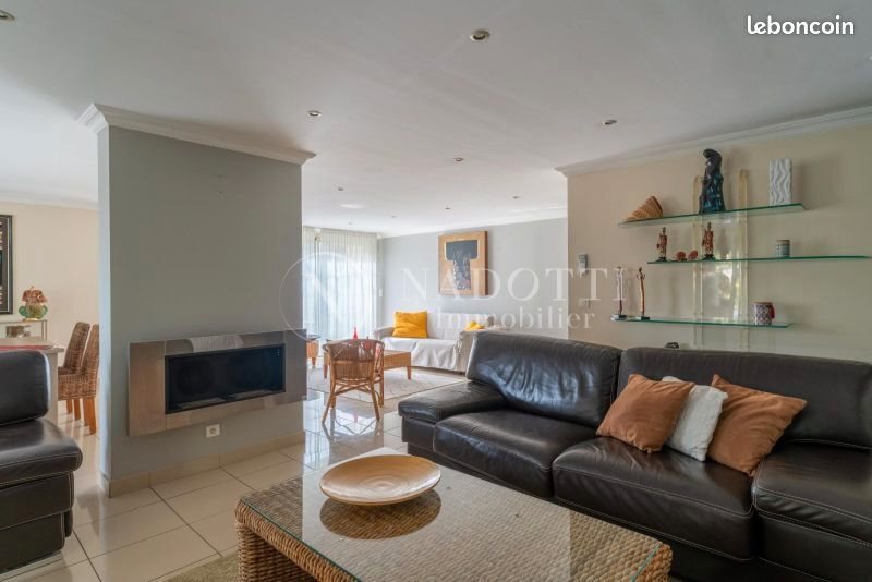 Maison à vendre, 220m², Le Thor