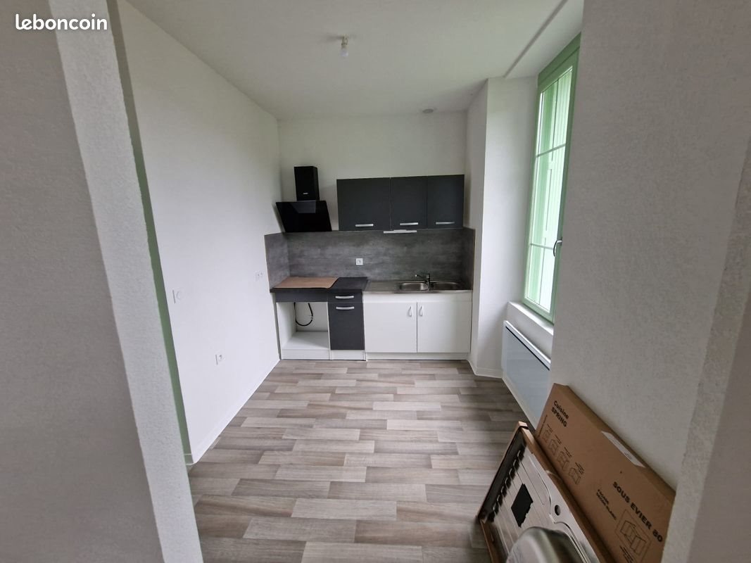 Appartement à louer, 74m², Fournels
