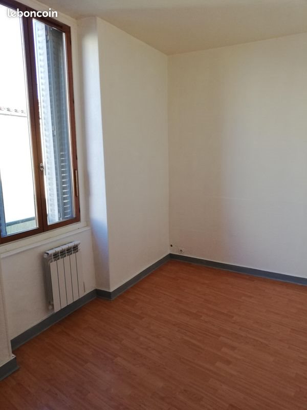Appartement à louer, 35m², Riom