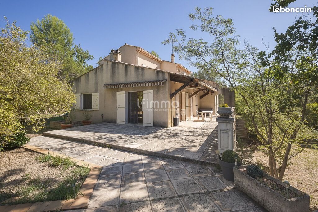 Maison à vendre, 220m², Flassans-sur-Issole