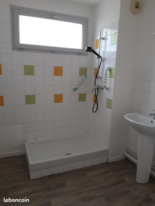 Appartement à louer, 68m², Neuves-Maisons