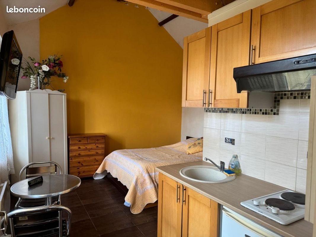 Appartement à louer, 25m², Saint-Lambert