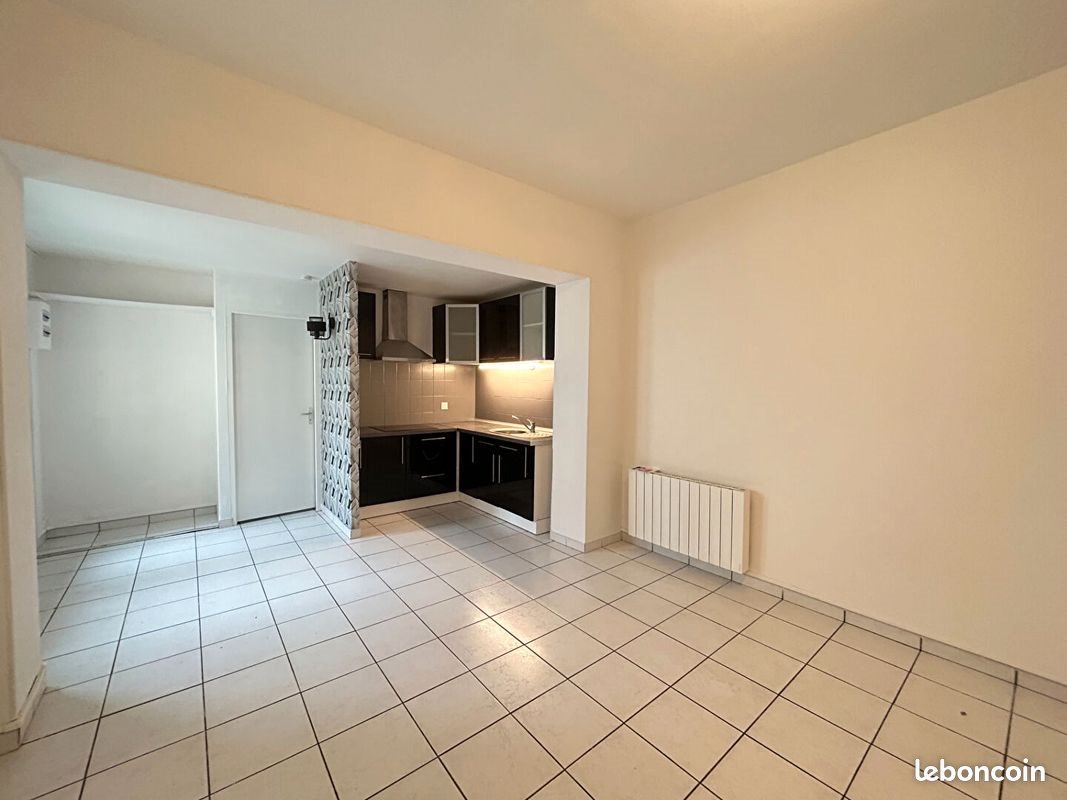 Appartement à louer, 47m², Reims