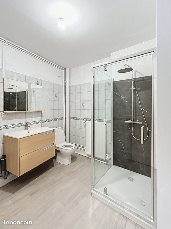 Appartement à louer, 83m², Thizy