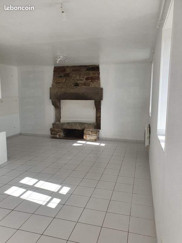 Maison à louer, 80m², Sibiril