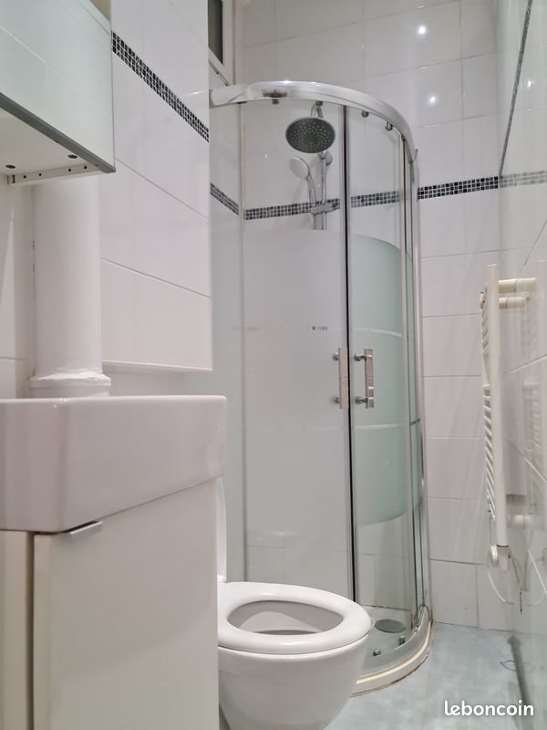 Appartement à louer, 19m², Paris 18ème