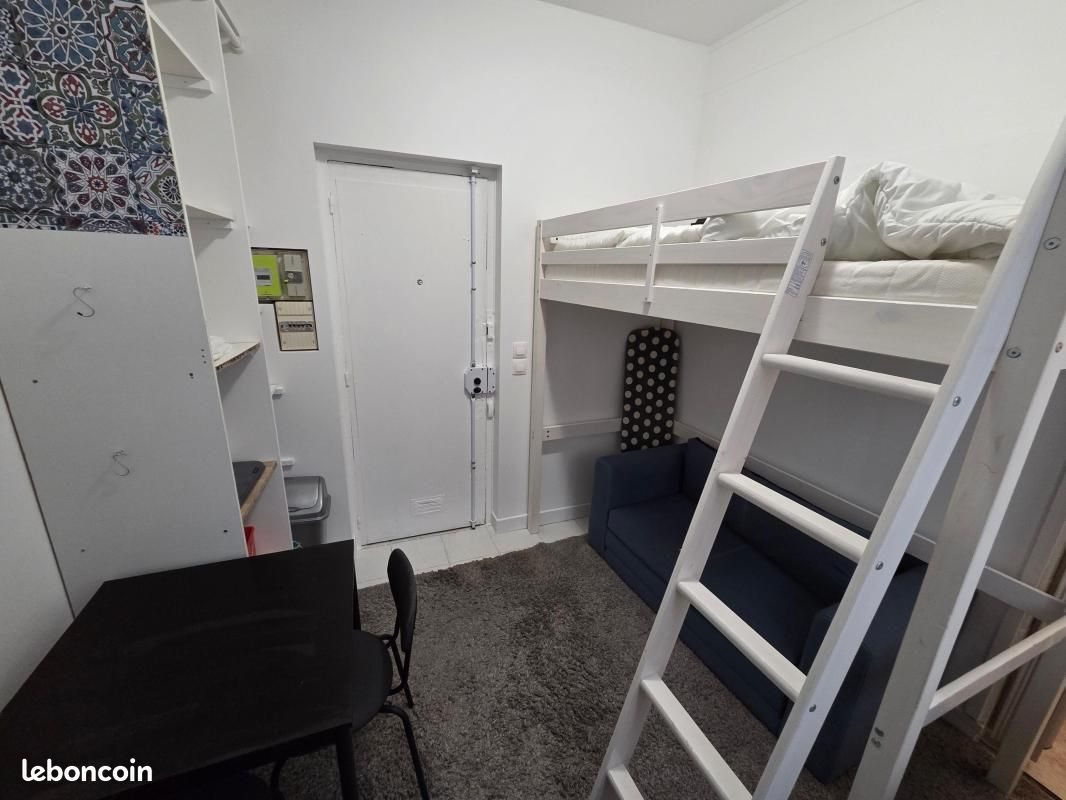 Appartement à louer, 10m², Paris 18ème