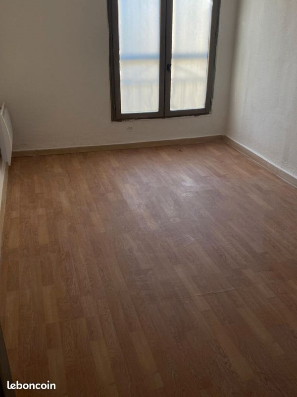 Maison à louer, 60m², Domazan