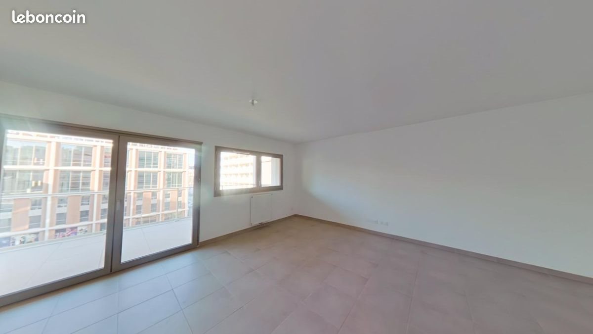 Appartement à louer, 71m², Nice