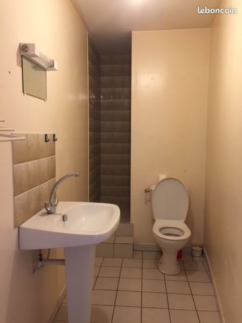 Appartement à louer, 22m², Evron
