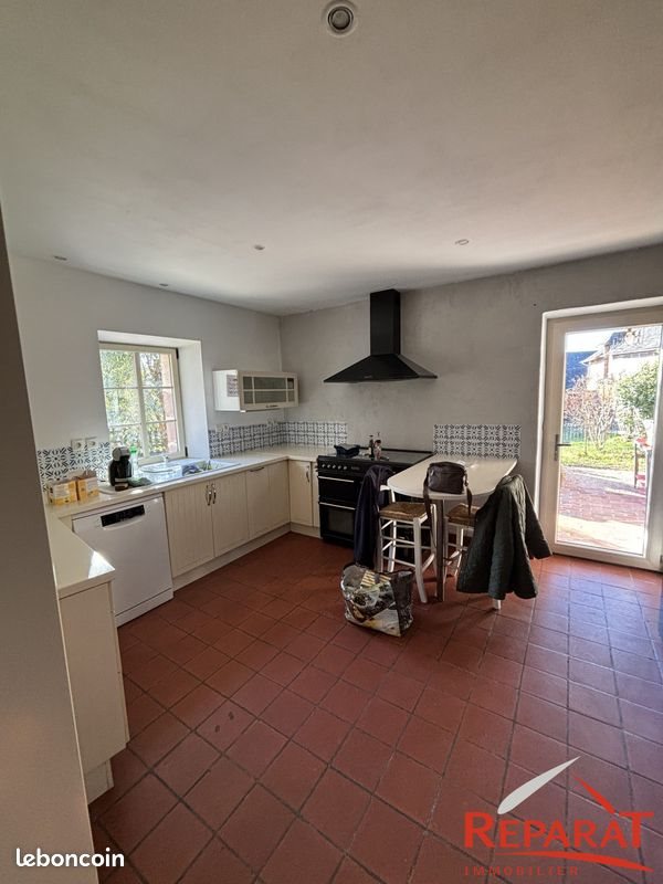 Maison à louer, 135m², Saint-Solve