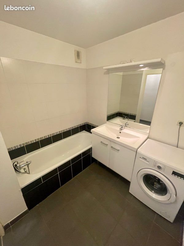 Appartement à louer, 45m², Meyzieu