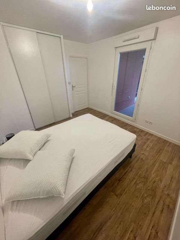 Appartement à louer, 45m², Meyzieu