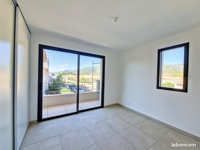 Appartement à louer, 68m², Lecci