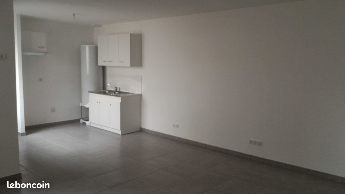 Appartement à louer, 50m², Albert