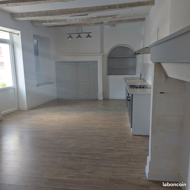 Maison à louer, 85m², Montrem