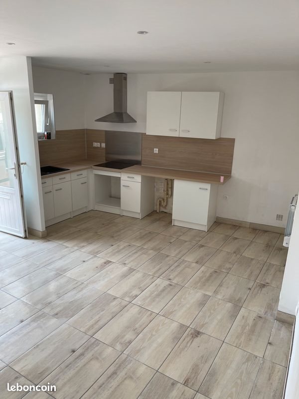 Maison à louer, 55m², Coutras