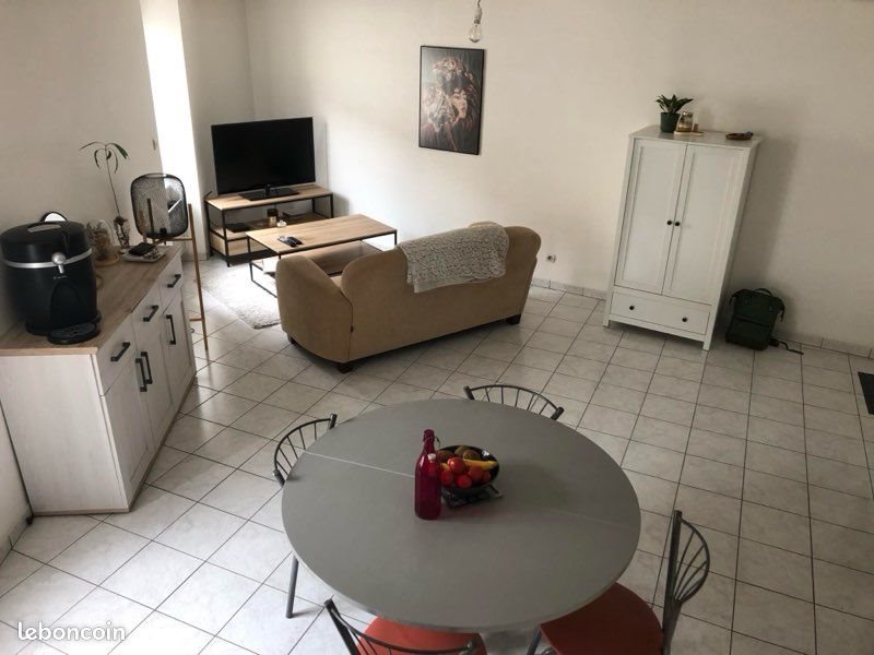 Appartement à louer, 65m², Nueil-les-Aubiers