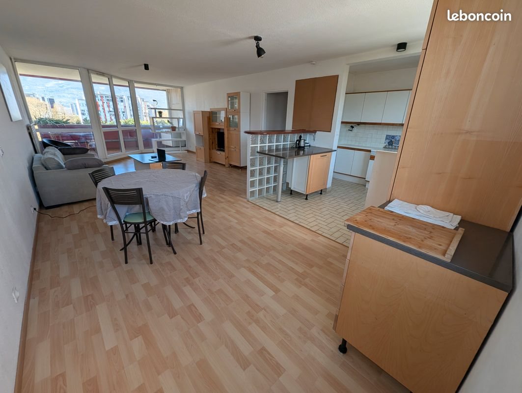 Appartement à louer, 82m², Grenoble