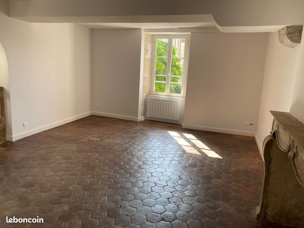 Maison à louer, 92m², Flavigny-sur-Ozerain