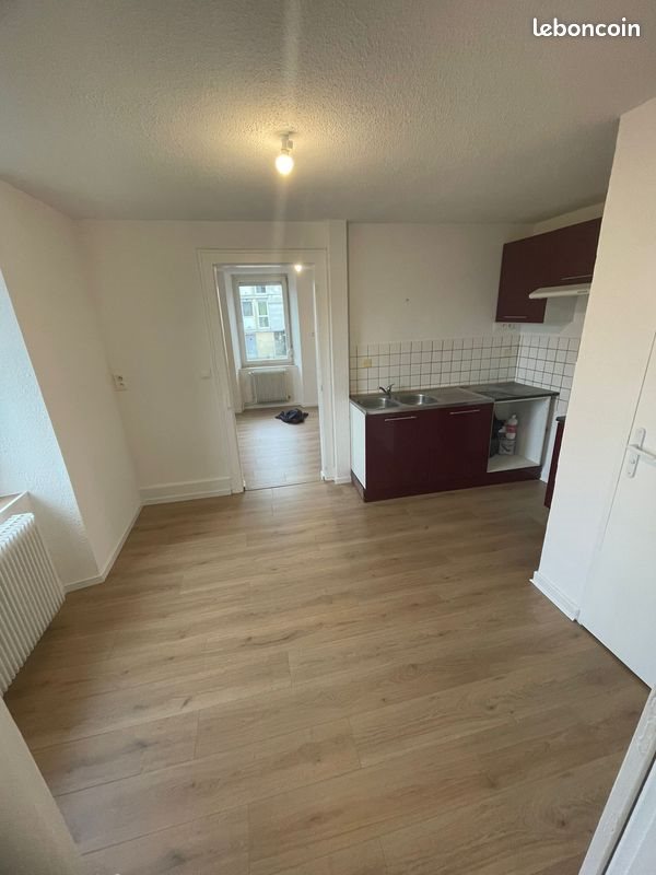 Appartement à louer, 43m², Lure