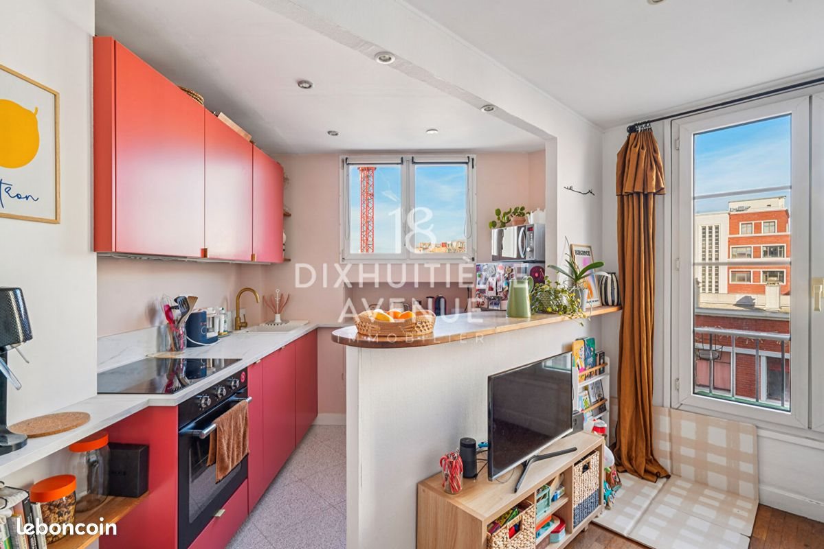 Appartement à louer, 48m², Paris 18ème