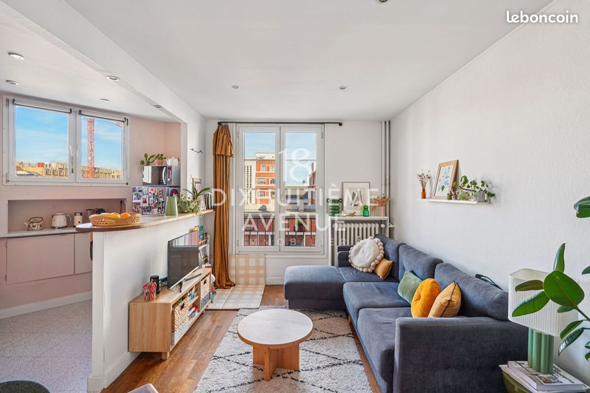 Appartement à louer, 48m², Paris 18ème