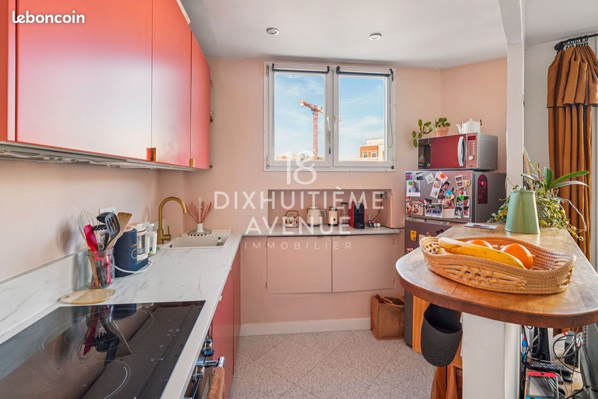 Appartement à louer, 48m², Paris 18ème