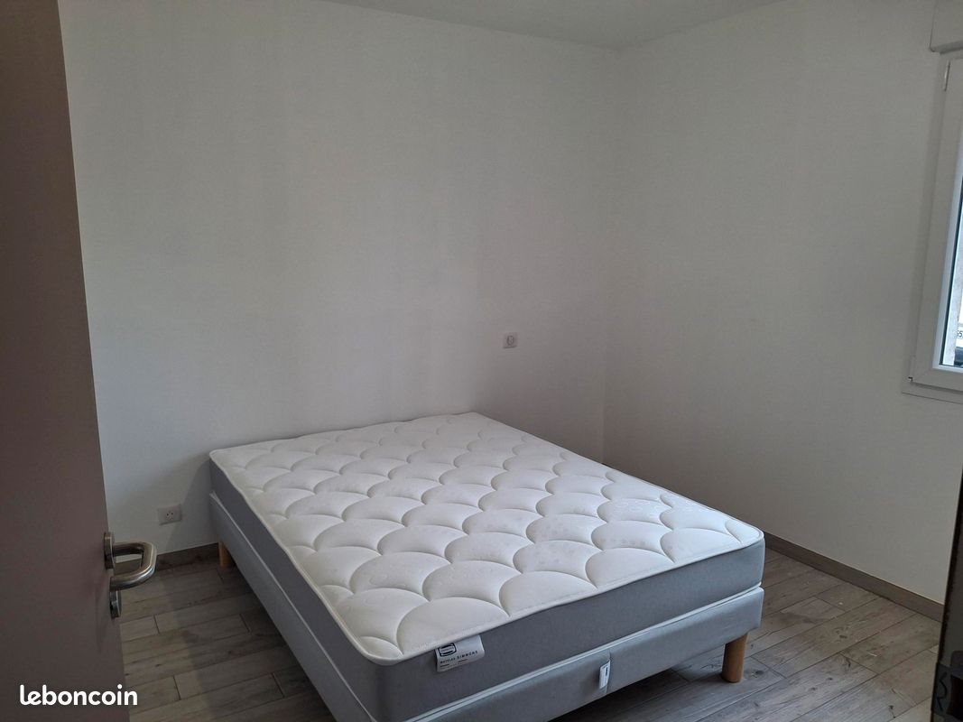 Maison à louer, 36m², Bretenoux