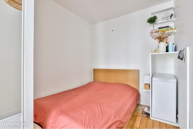 Appartement à louer, 25m², Paris 18ème