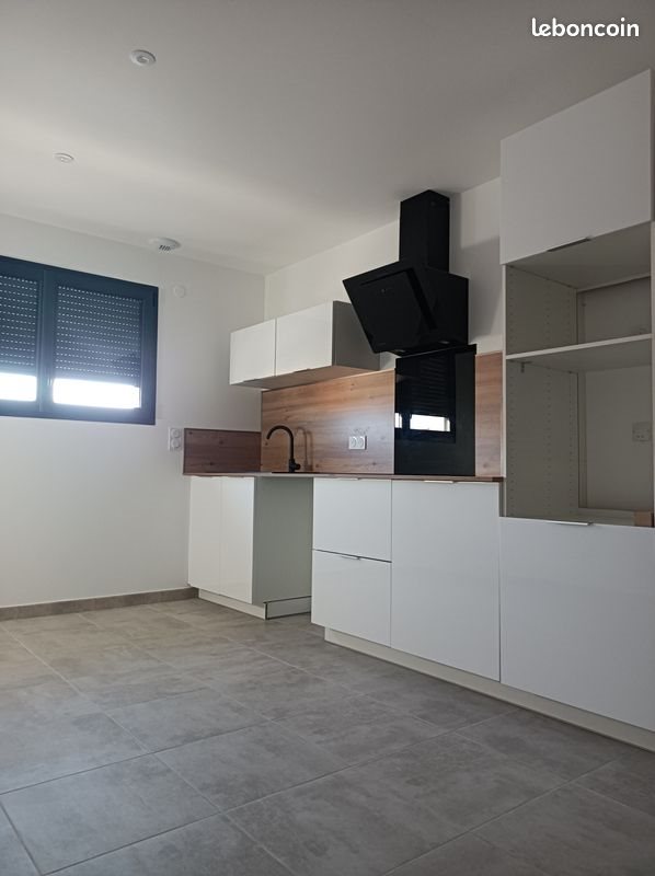 Maison à louer, 75m², Cabestany