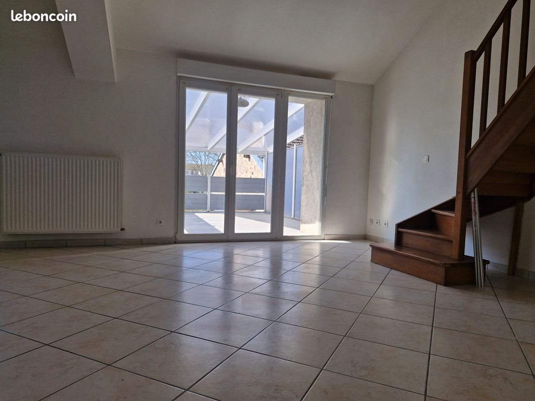 Appartement à louer, 115m², Neuves-Maisons