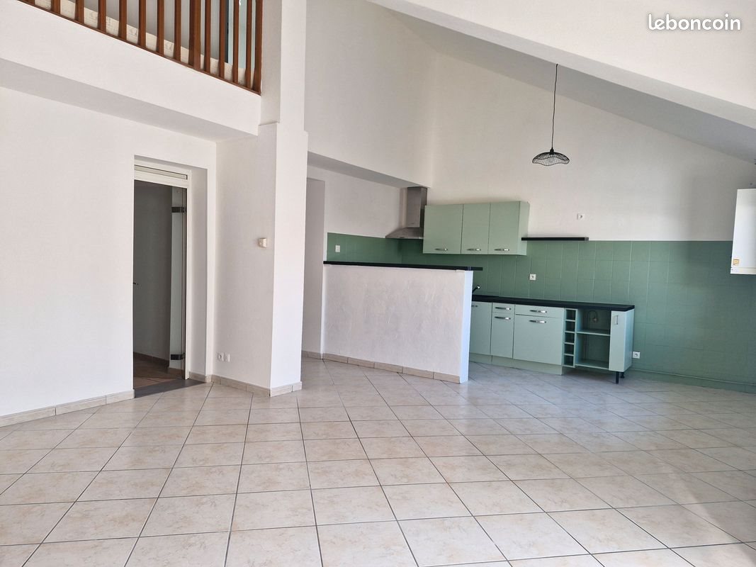 Appartement à louer, 115m², Neuves-Maisons